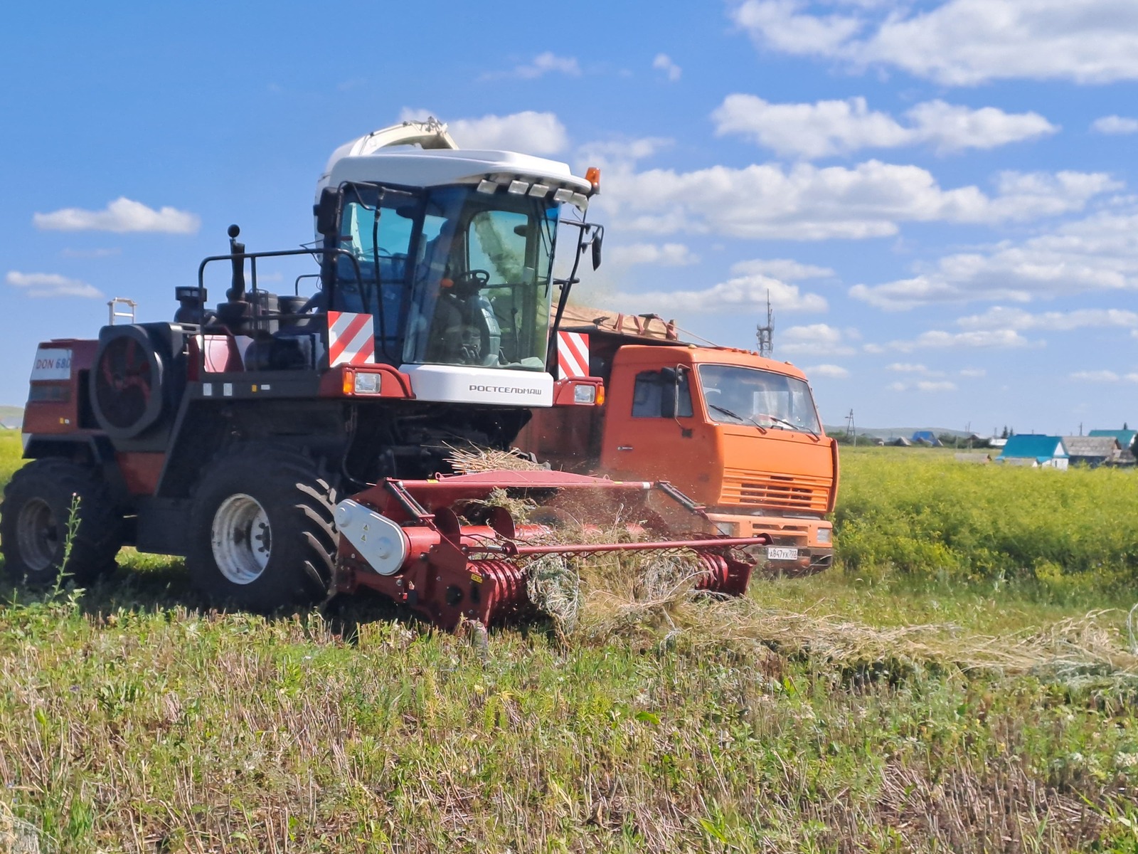 Көн ҡаҙағында - мал аҙығы әҙерләү