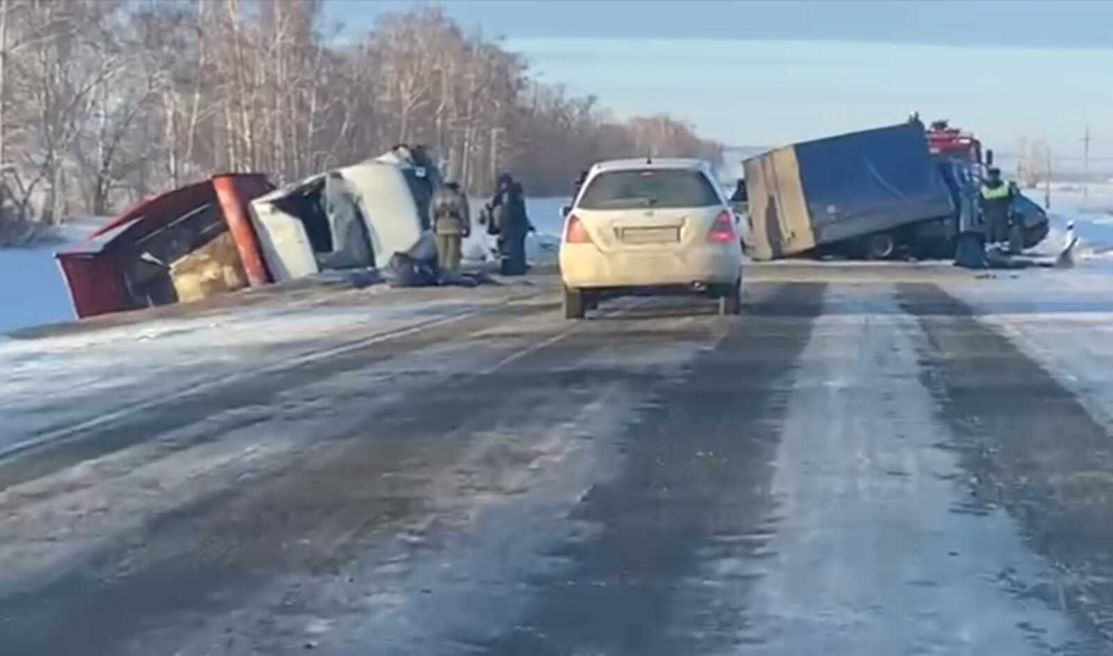 В Башкортостане столкнулись два фургона ГАЗ: есть погибший ВИДЕО