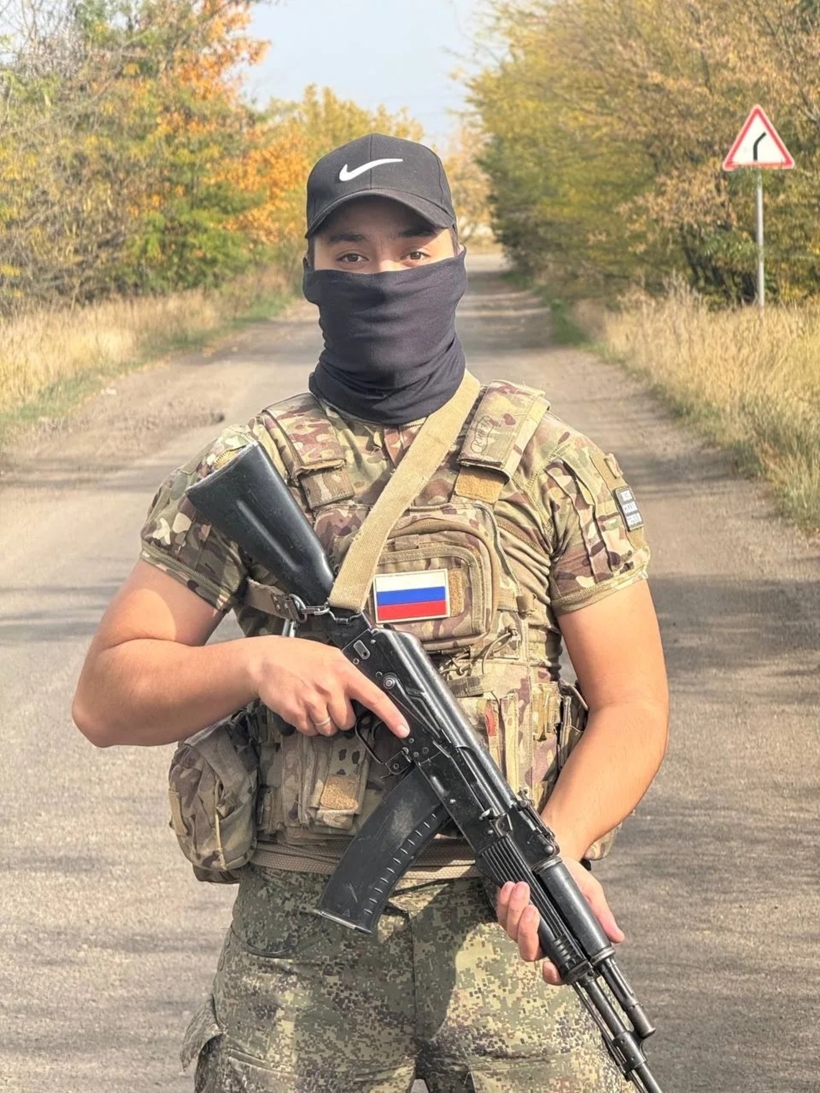 Дошман “ҡоштарына” һунар итә