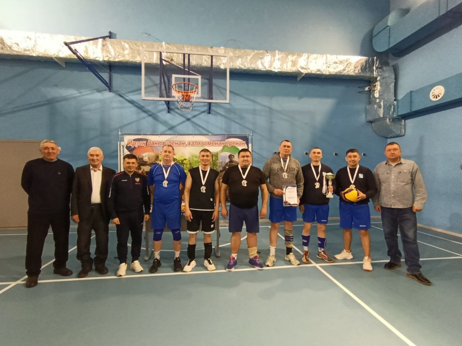 Ейәнсура волейболсылары һынатманы